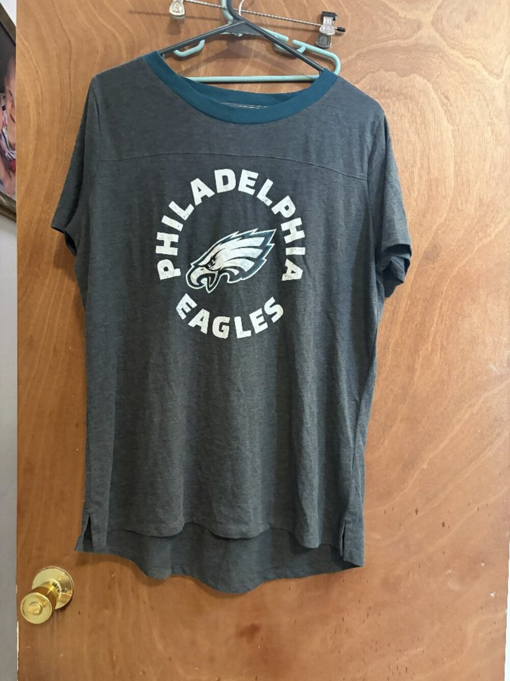 NWT Men's Philadelphia Eagles size XL Tee Shirt